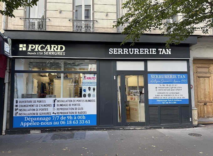 Devanture Serrurier Paris